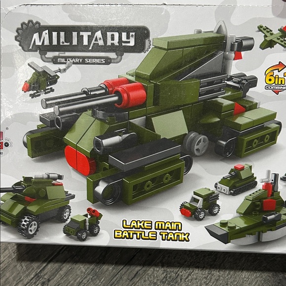 Other - Set of 4 military legos assorted